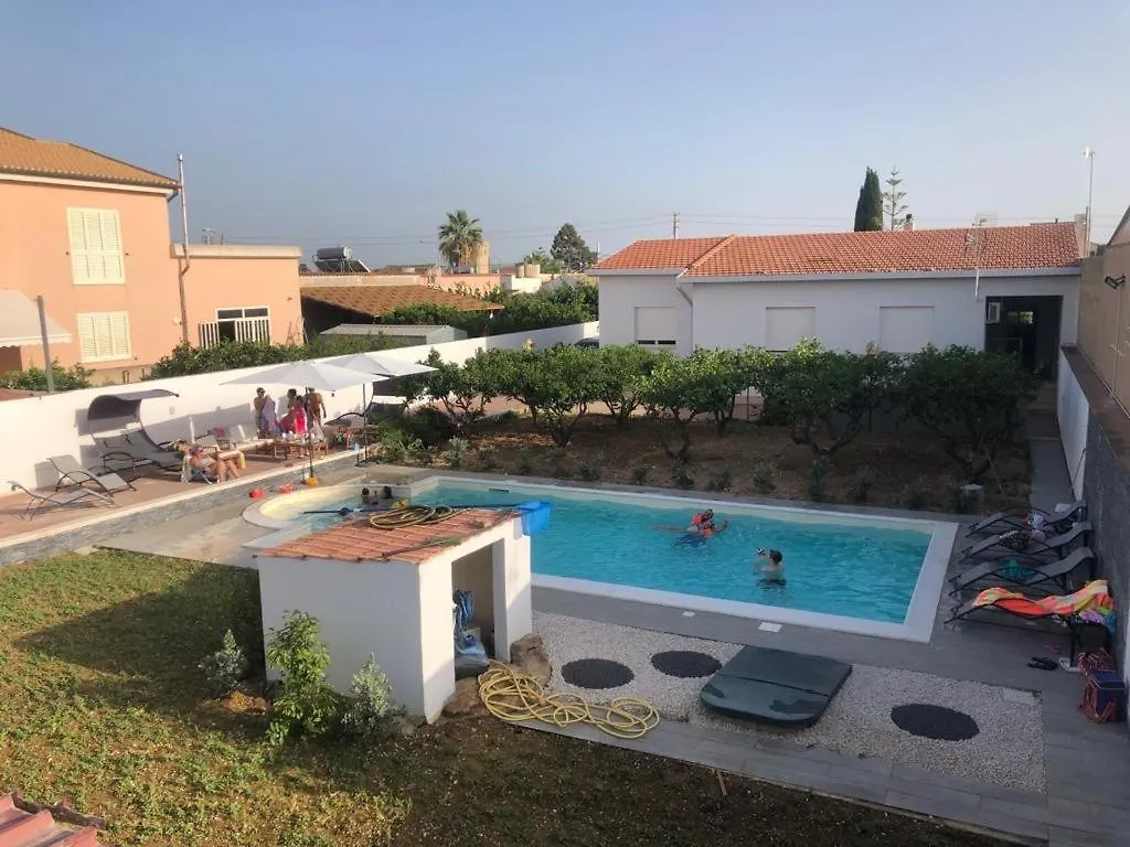Lemon Gold Villa Locogrande